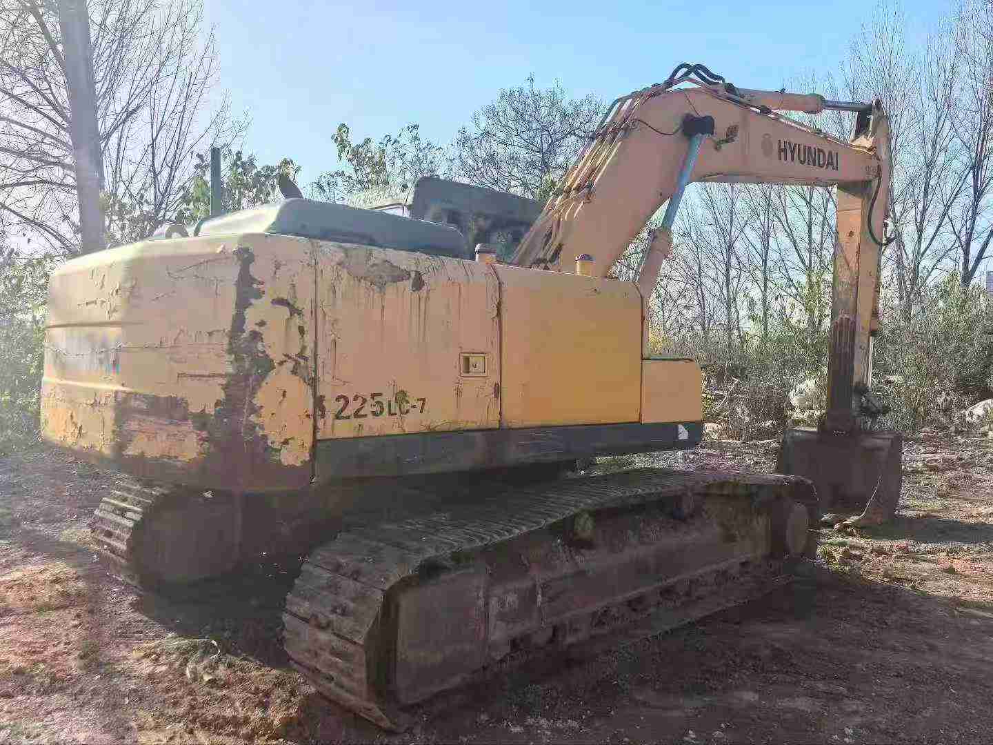 Used Hyundai R225-7 Excavator 2010 Model / 2