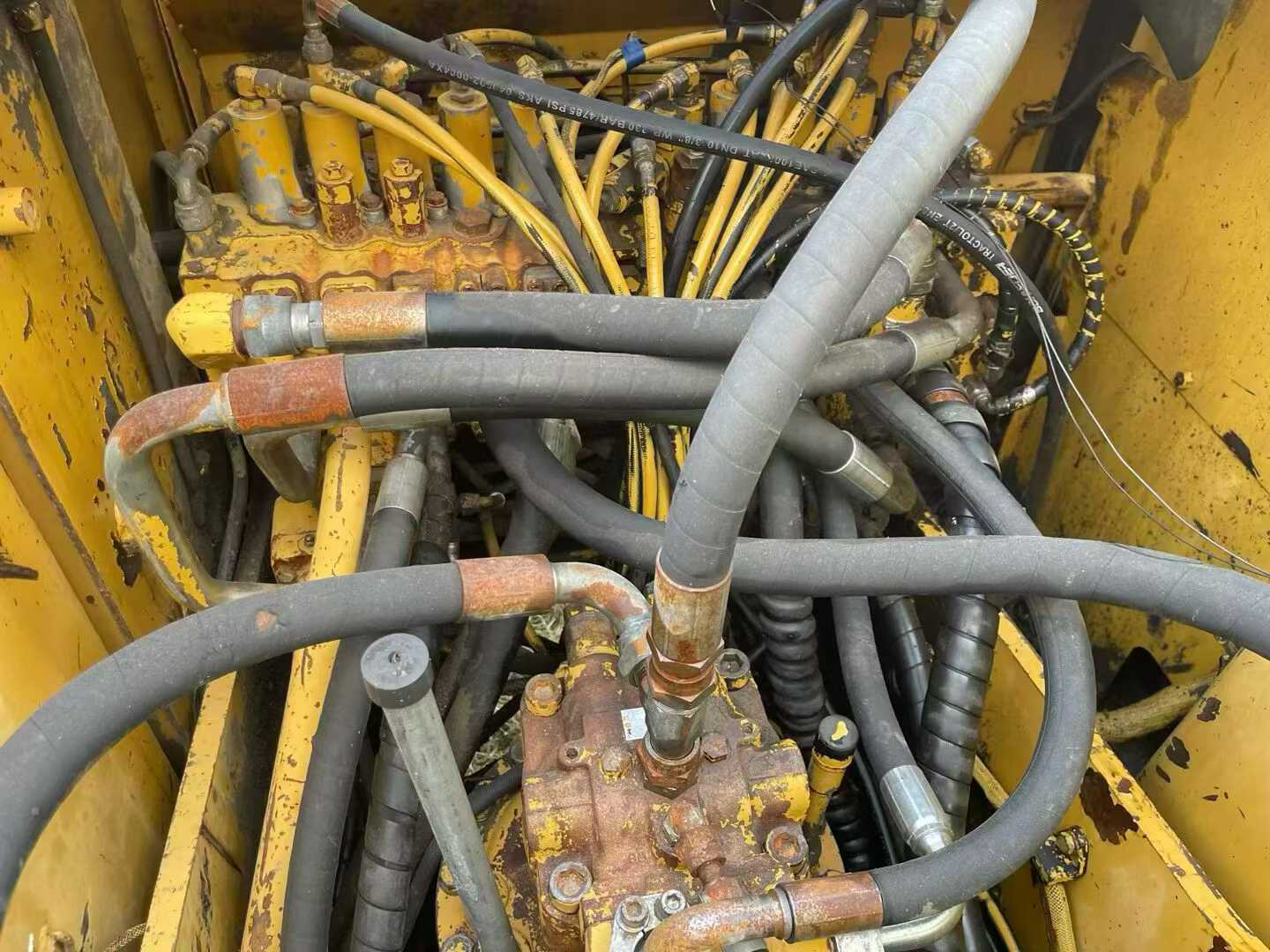 Used Caterpillar 320C Excavator 2016 Model / 8