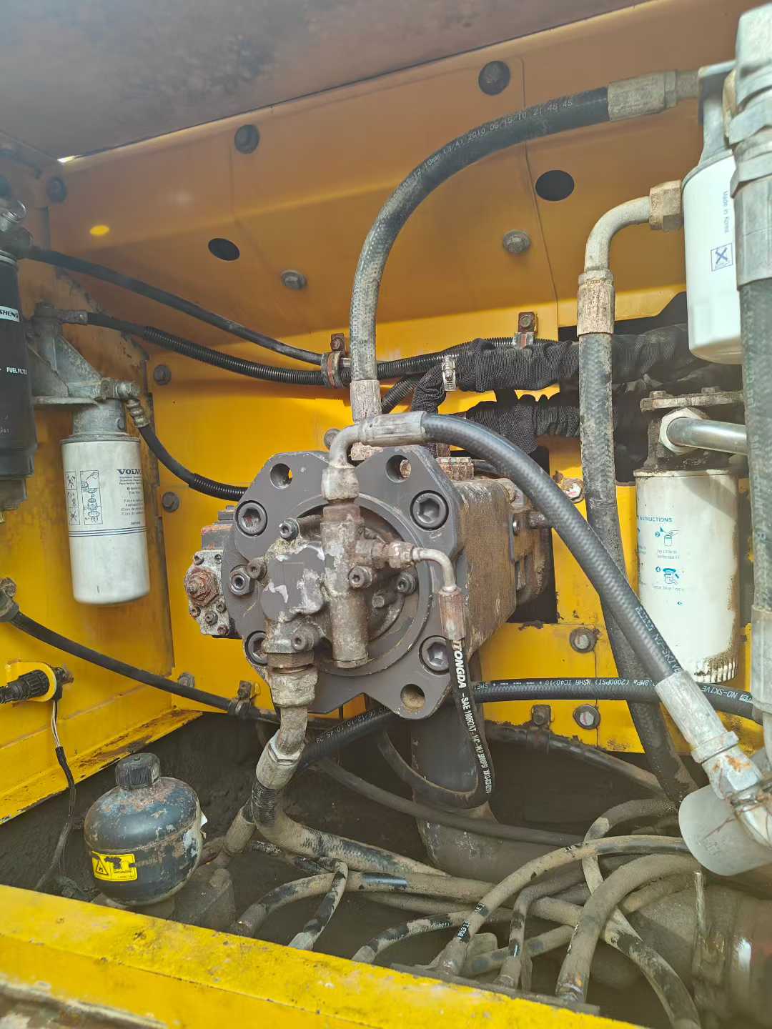 Used Volvo EW210C Excavator 2016 Model / 5
