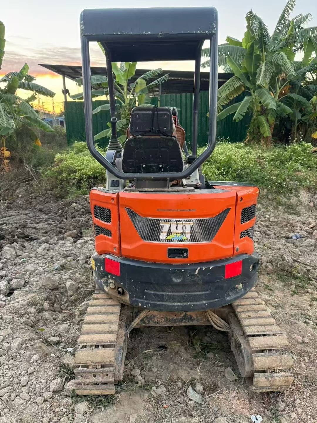 Buy Yanmar Vio 50-7A Used Excavator / 1