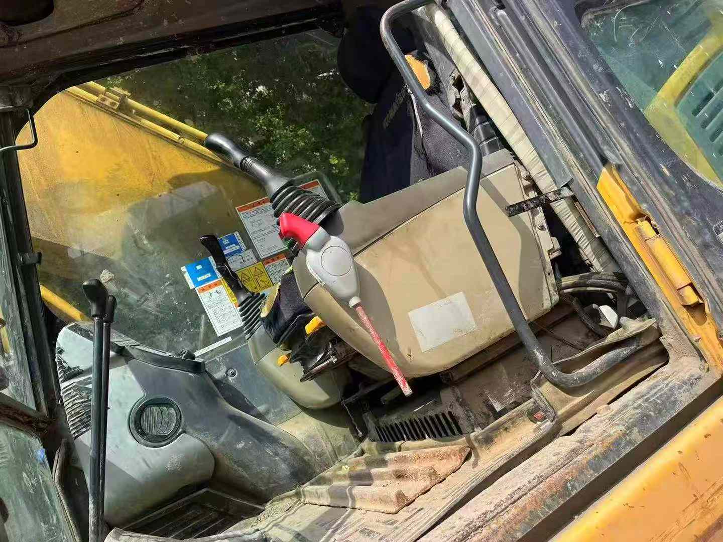 Used Komatsu PC200-8 Excavator 2016 Model / 4