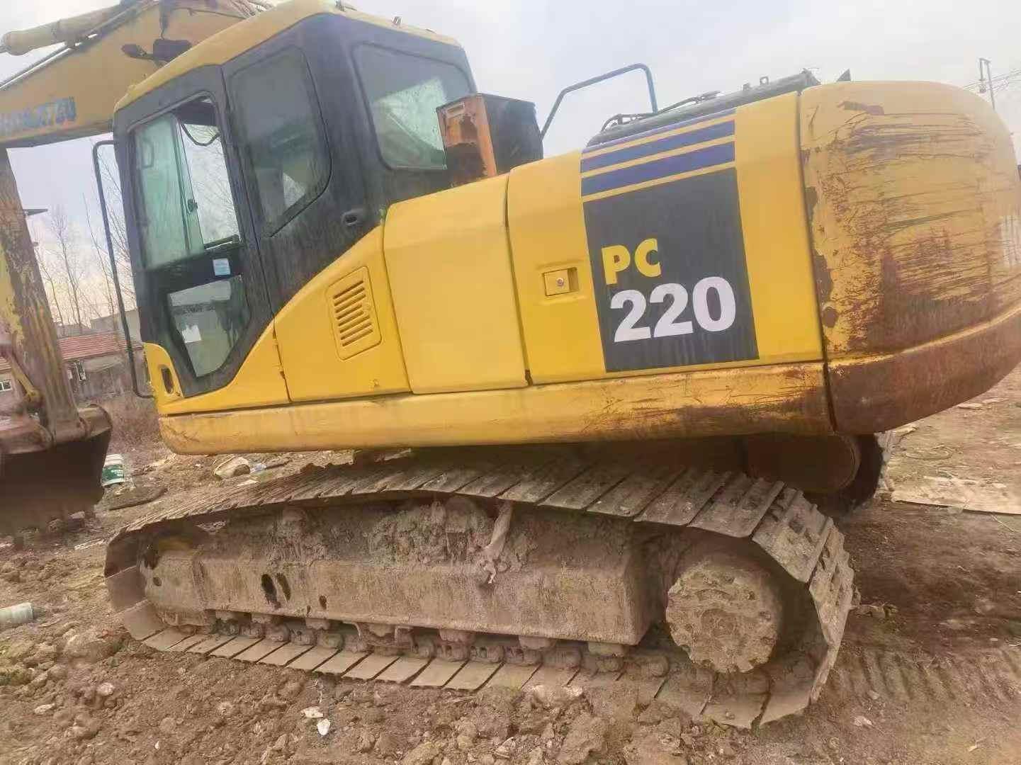 Used Komatsu PC200 Excavator 2016 Model / 6
