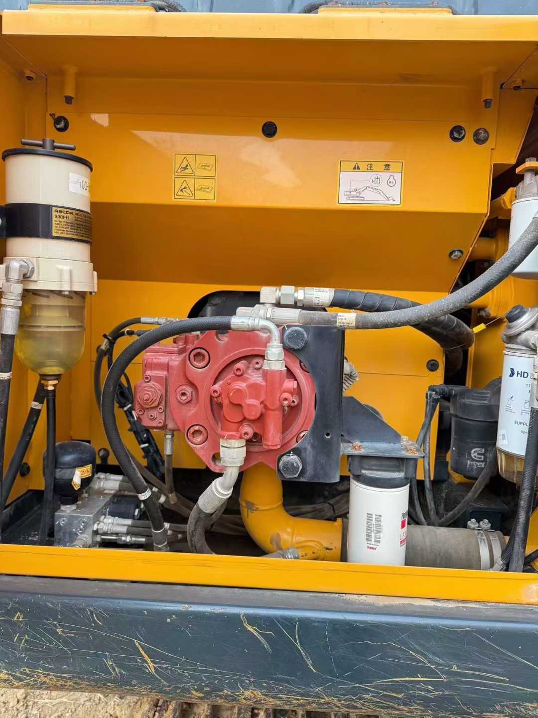 Used Hyundai R215VS Excavator 2016 Model / 7