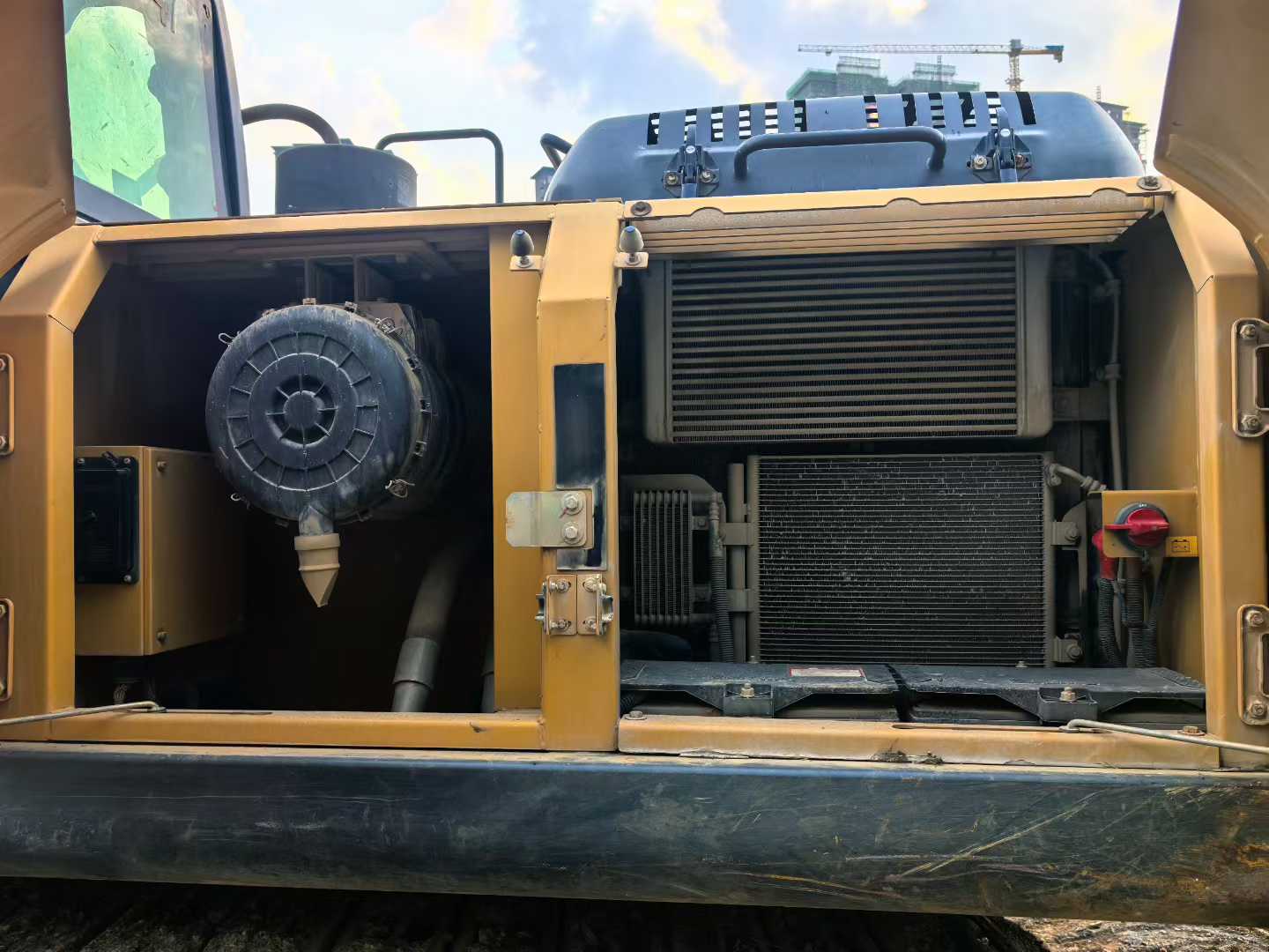 Used XCMG LW200 Excavator 2022 Model / 9