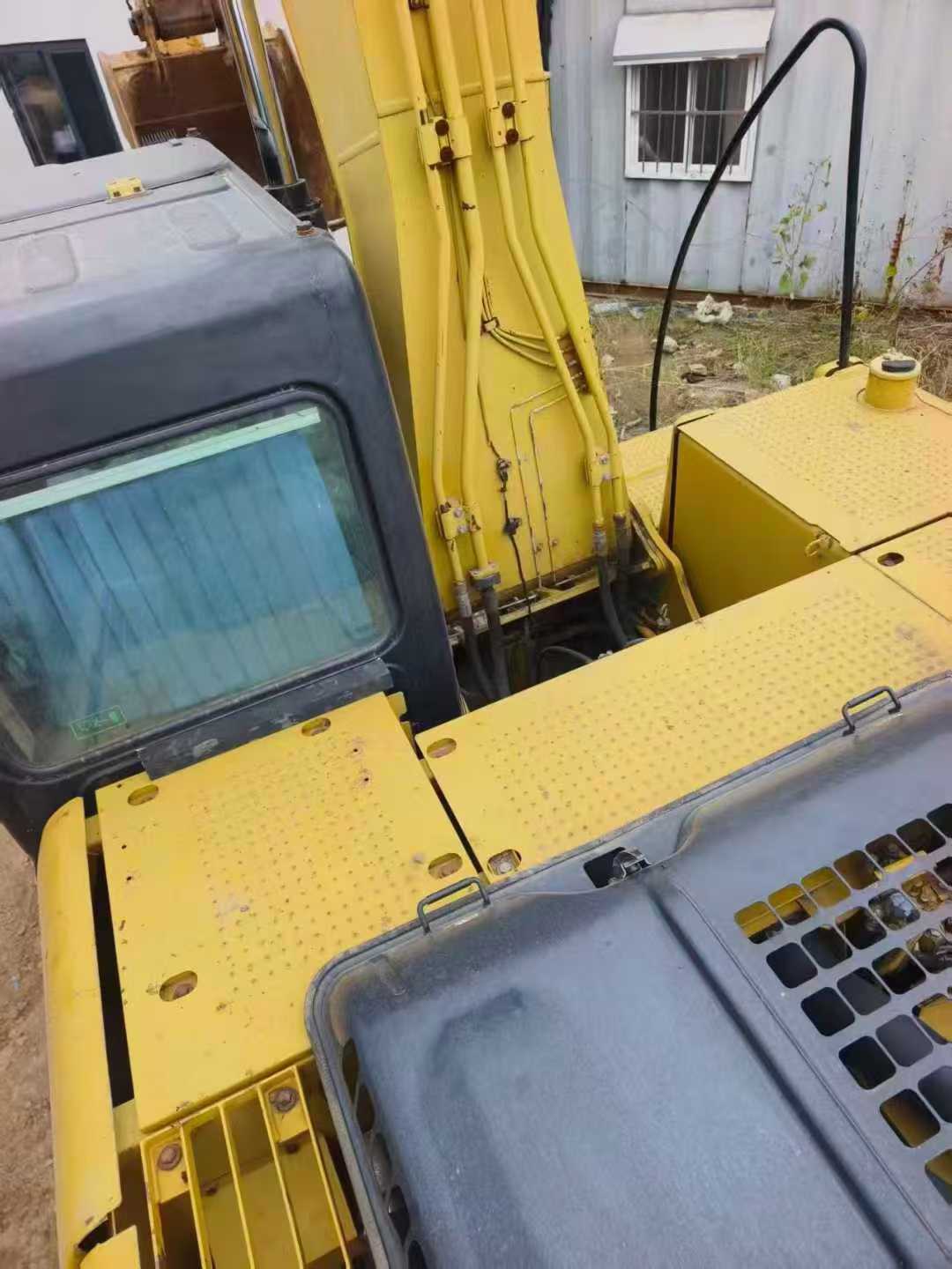 Used Caterpillar 320D Excavator 2011 Model / 4