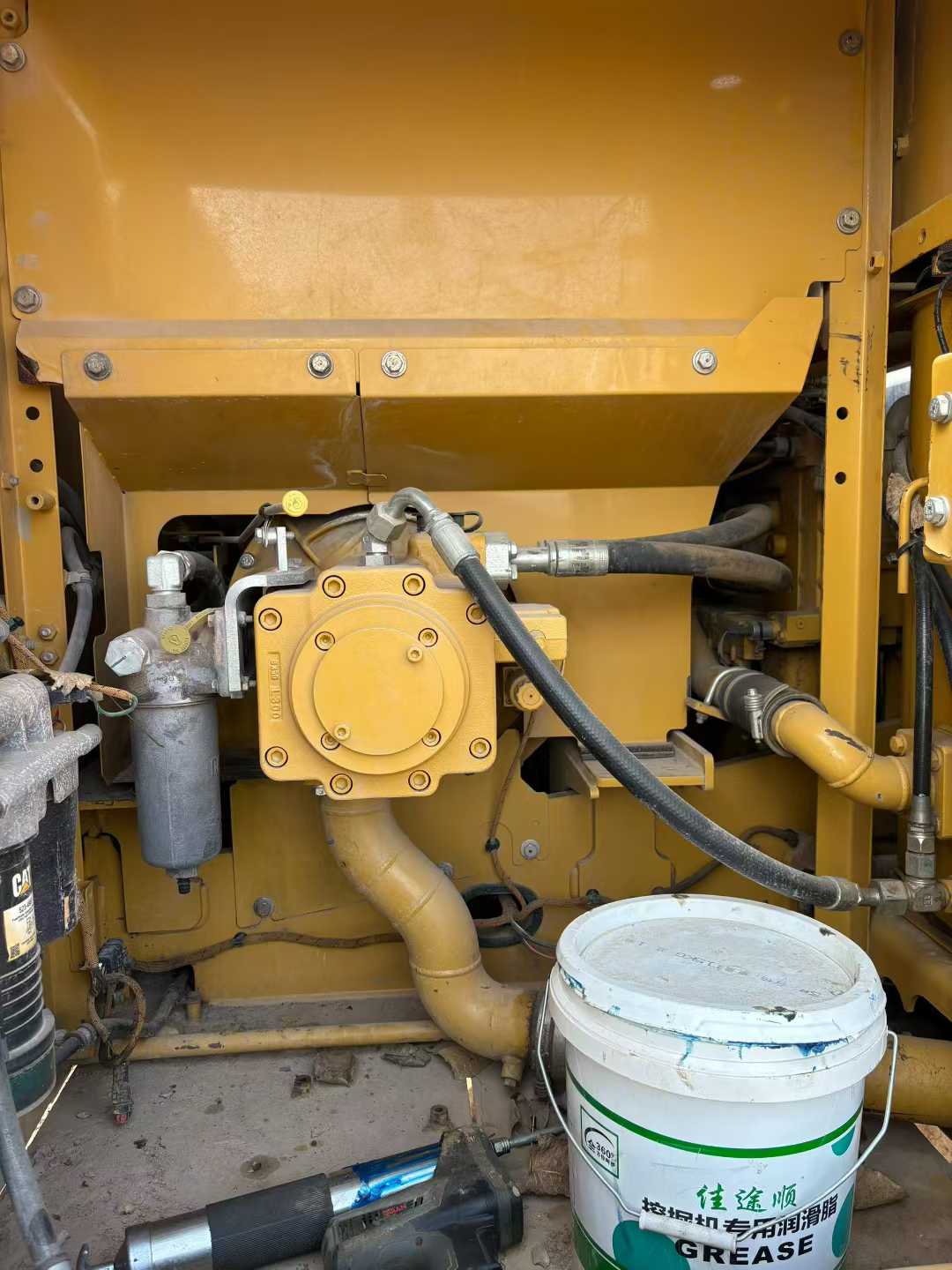 Used Caterpillar 323 Excavator 2019 Model / 5