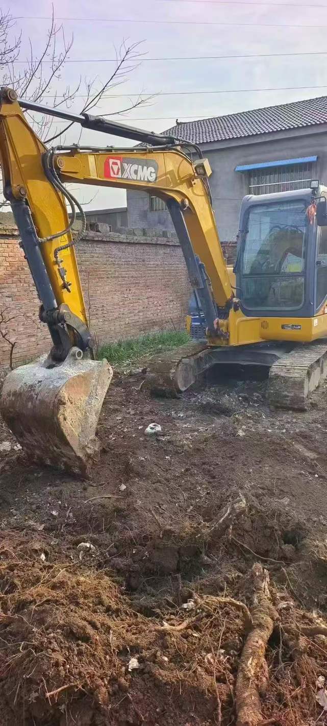 Used XCMG XE60 Excavator 2021 Model / 4