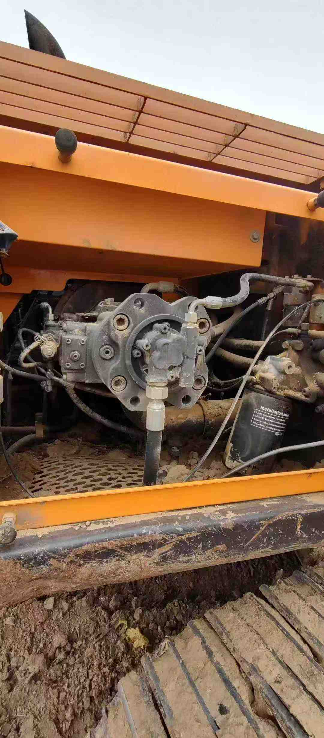 Used Sany SY205H Excavator 2013 Model / 6