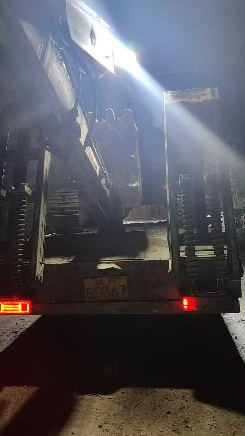 Used Komatsu PC120 Excavator 2016 Model / 3