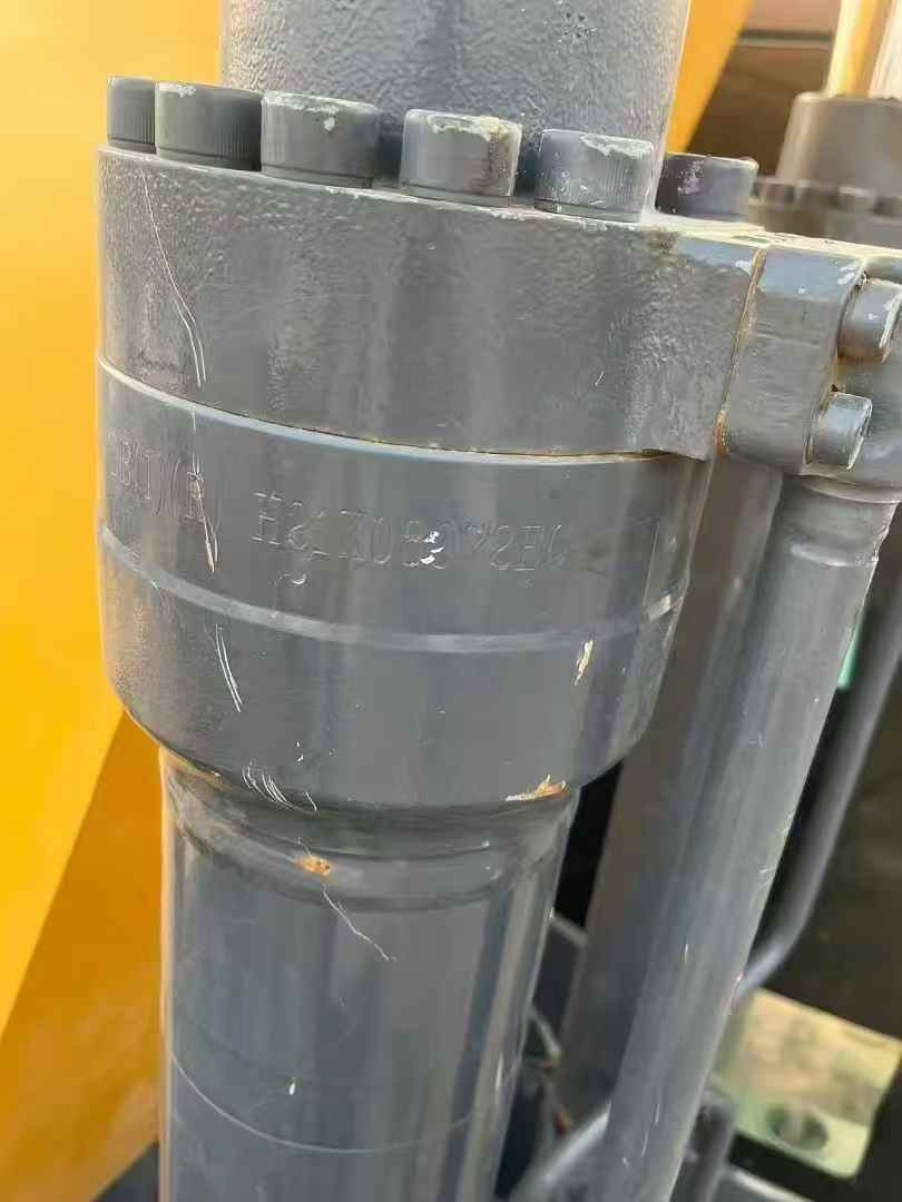 Used XCMG LW200 Excavator 2022 Model / 4