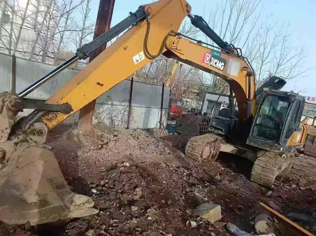 Used XCMG LW200 Excavator 2020 Model / 7