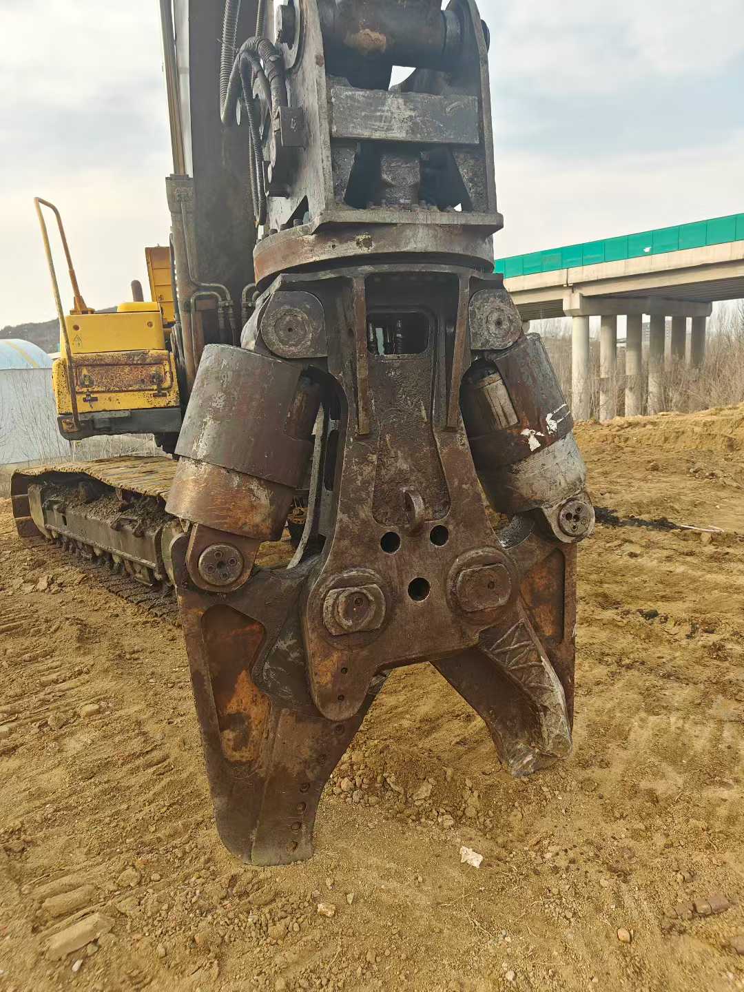 Used Volvo EW210C Excavator 2016 Model / 3