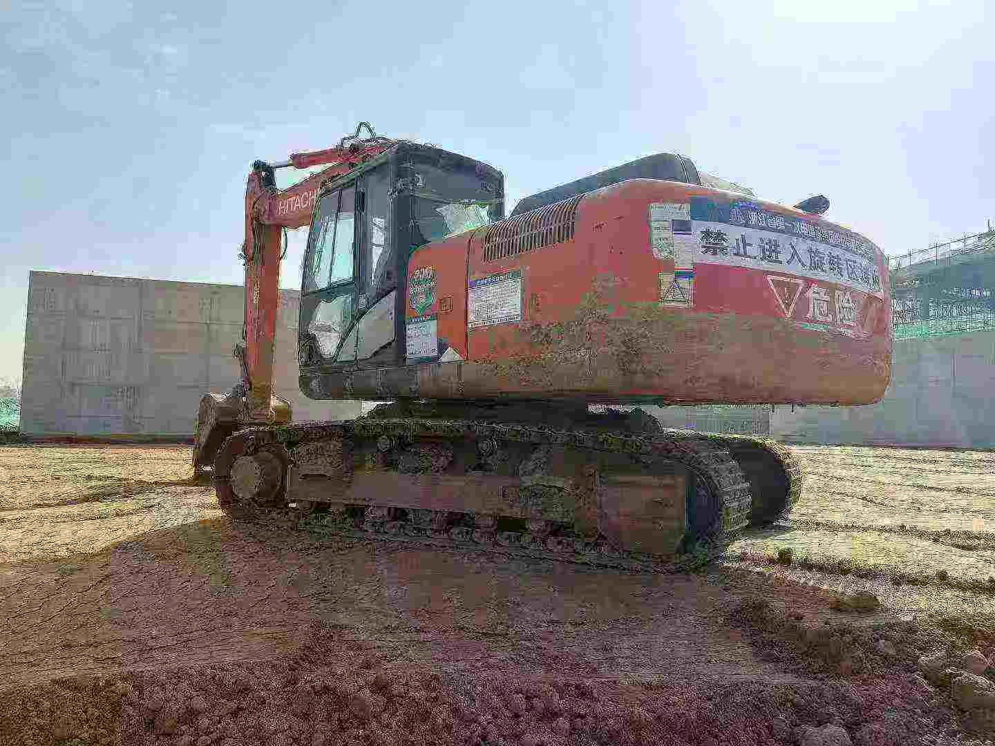 Used Hitachi ZAXIS200 Excavator 2019 Model / 3