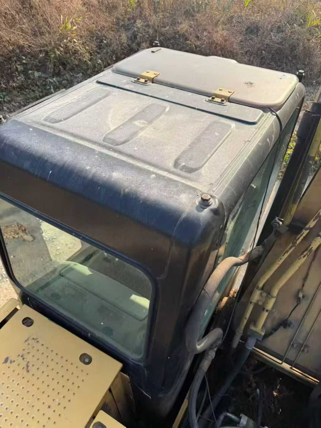 Used Caterpillar 323 Excavator 2016 Model / 8