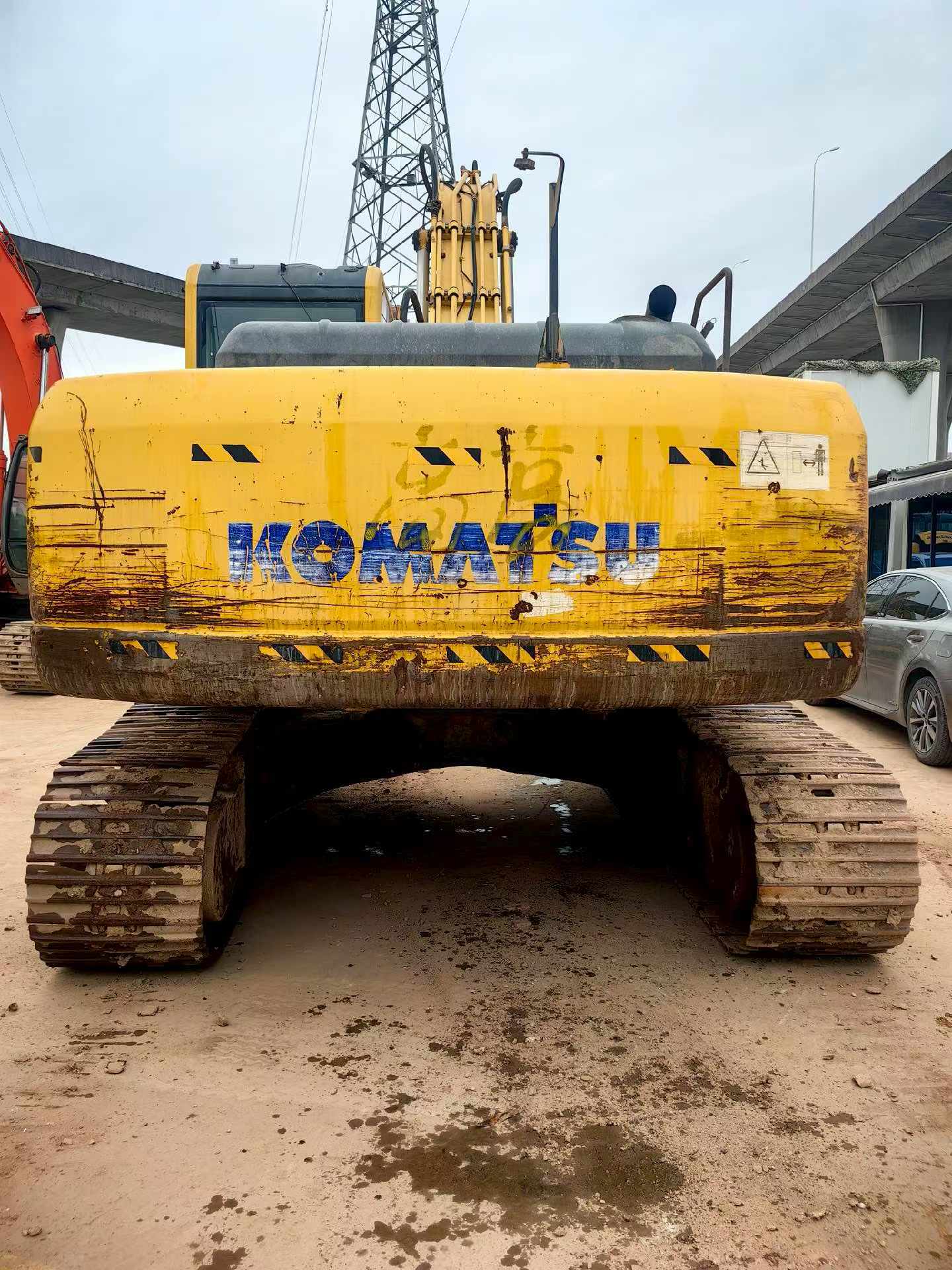 Used Komatsu PC240LC-8 Excavator 2016 Model / 3