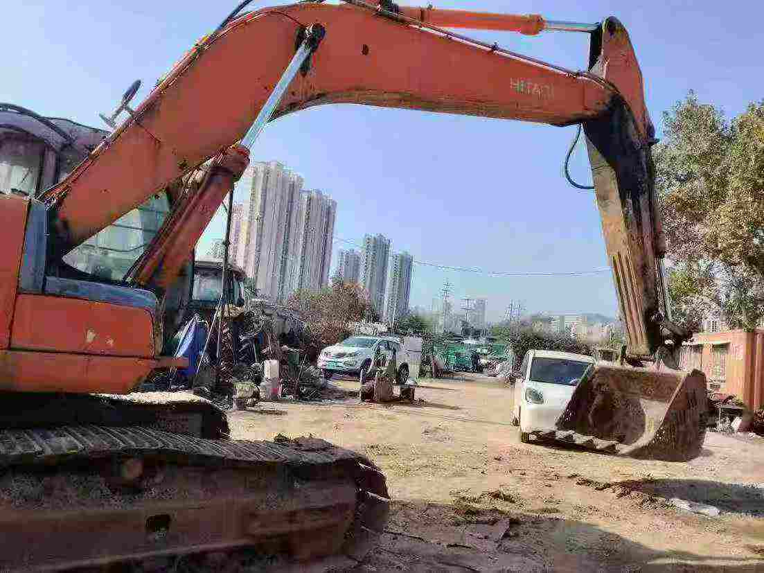 Used Hitachi ZX240 Excavator 2016 Model / 2