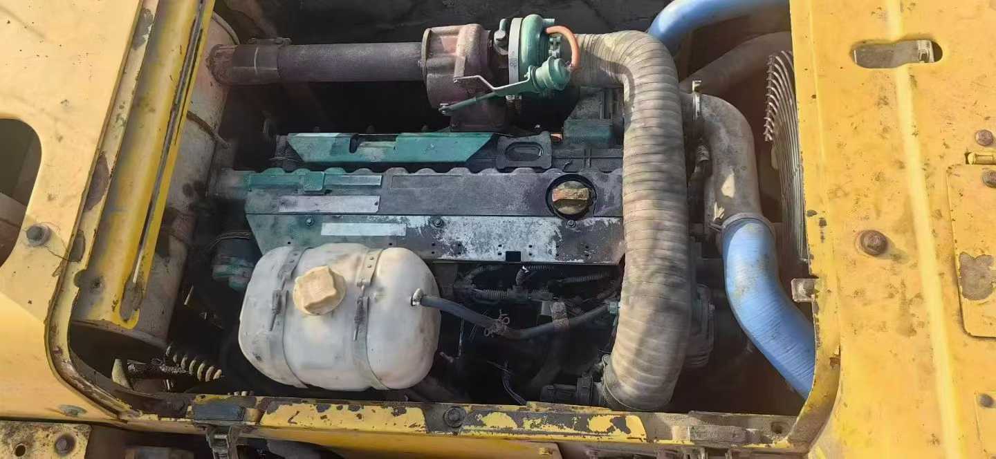 Used Volvo EC210 Heavy Duty Excavator 2012 Model / 2