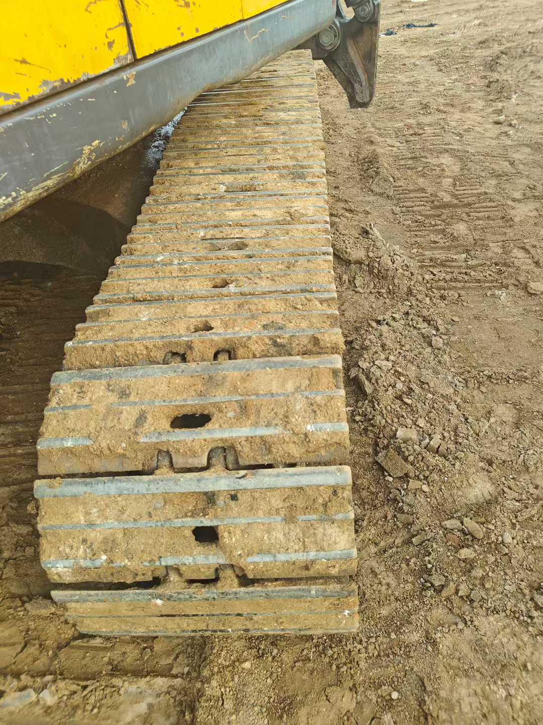 Used Volvo EW210C Excavator 2016 Model / 4