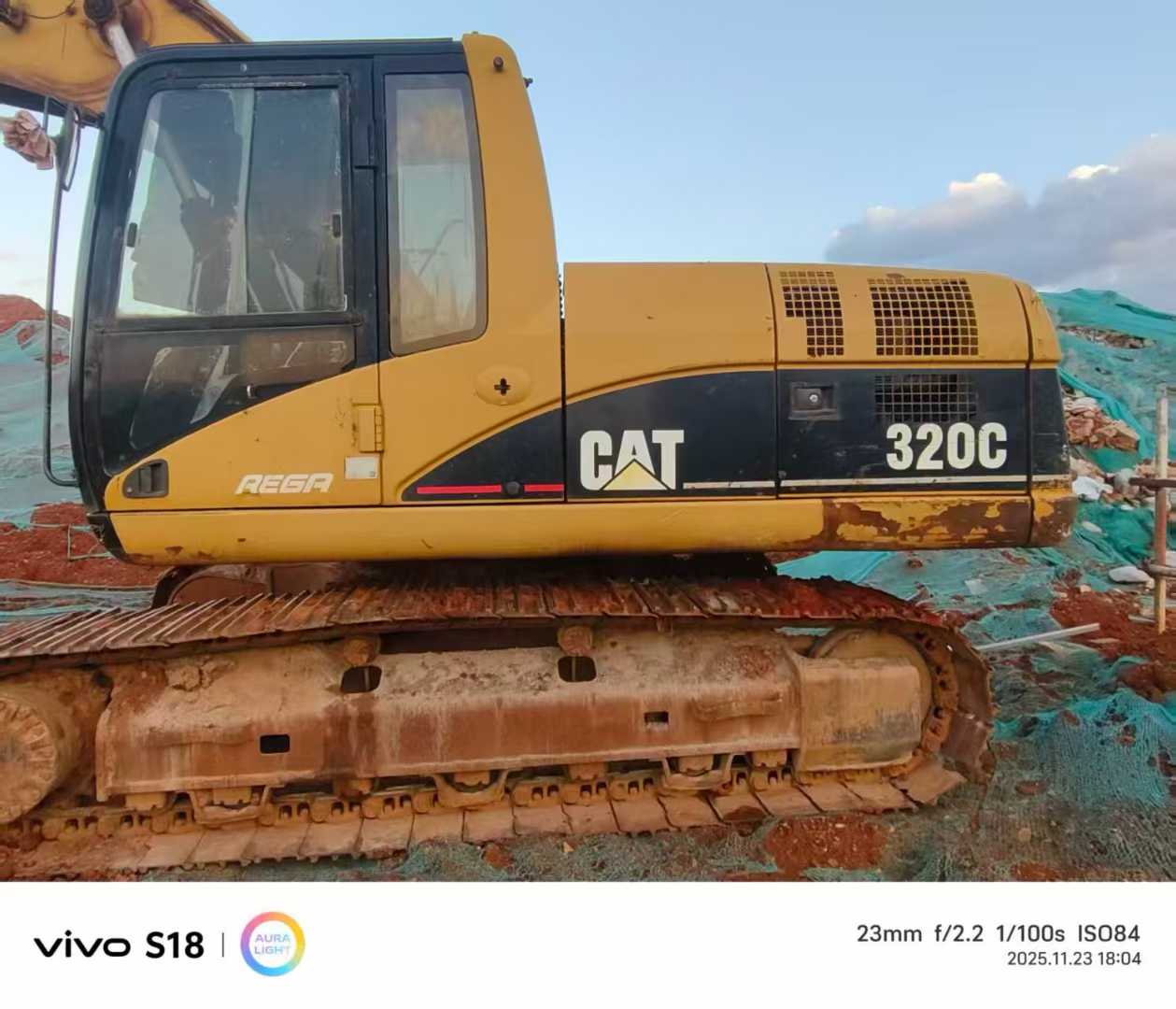 Used Caterpillar 320C Excavator 2016 Model / 2