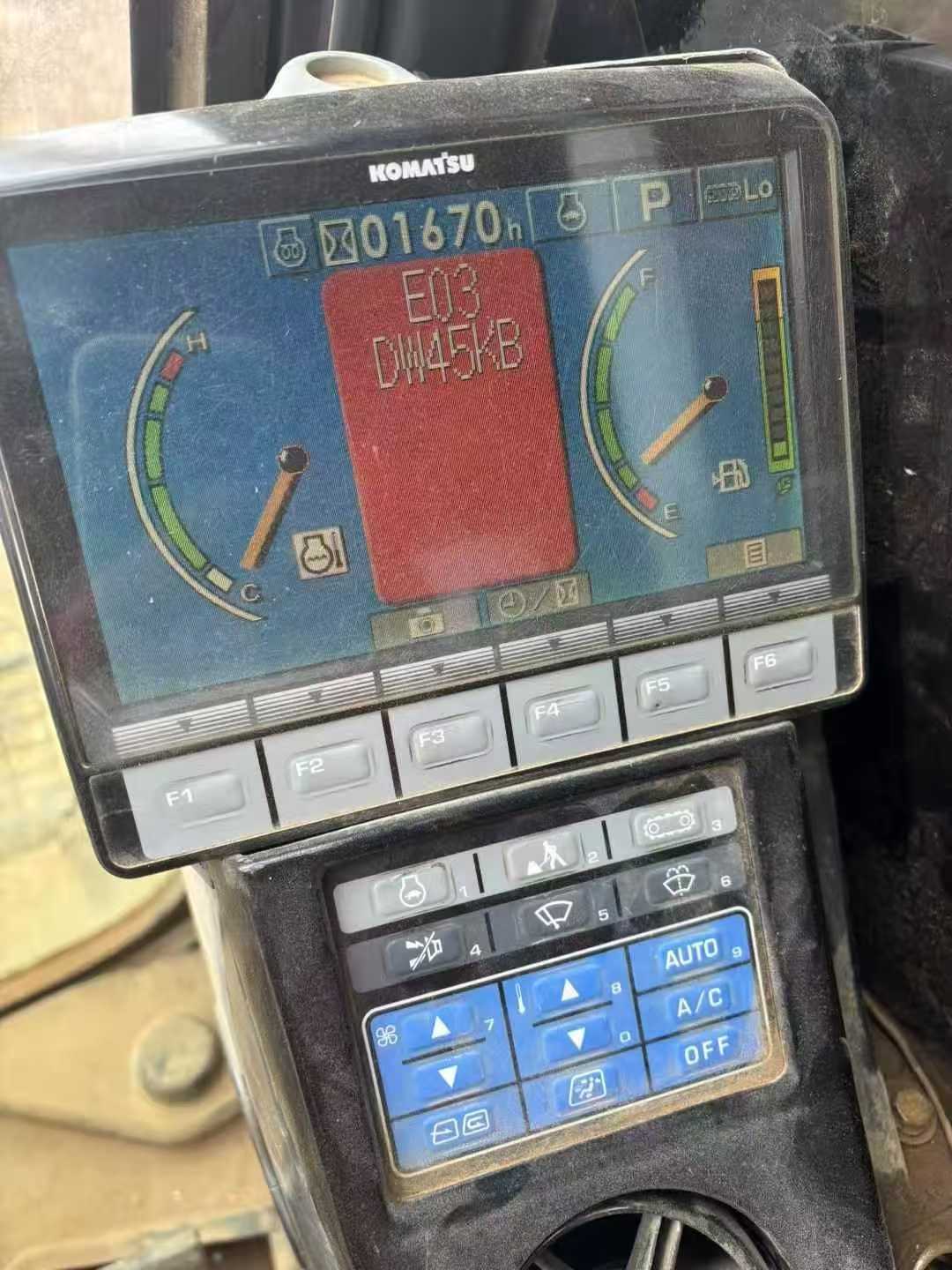 Used Komatsu PC240-11M0 Excavator 2016 Model / 2