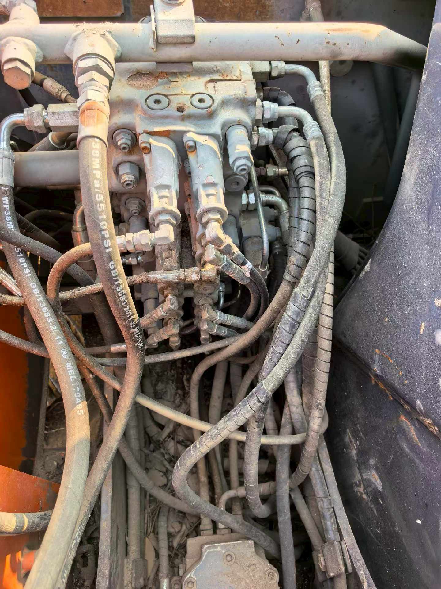 Used Hitachi ZX60-5G Excavator 2015 Model / 6