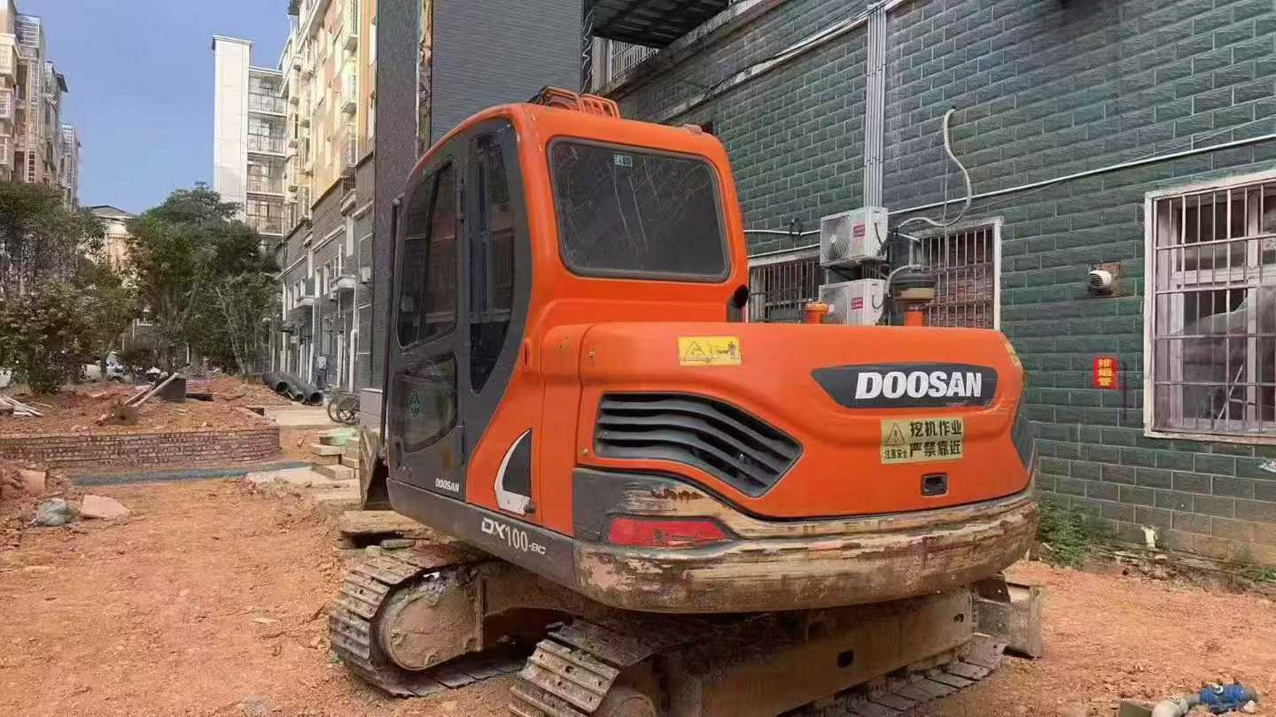 Used Doosan DX75 Excavator 2019 Model / 2