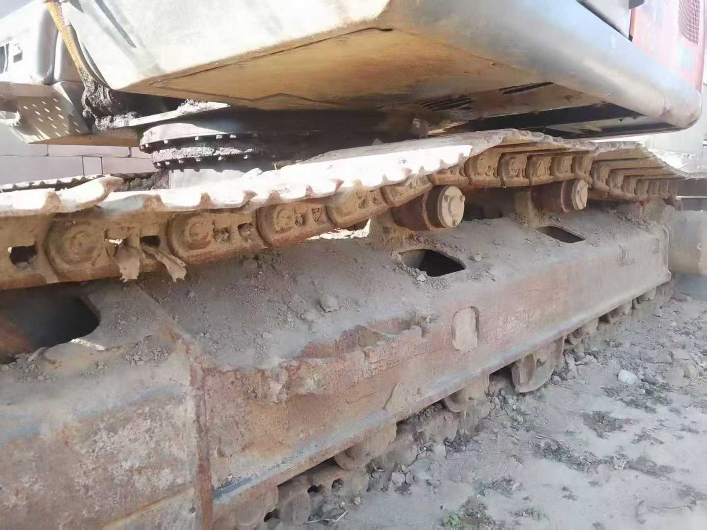 Used Hitachi ZX200-3G Excavator 2016 Model / 9