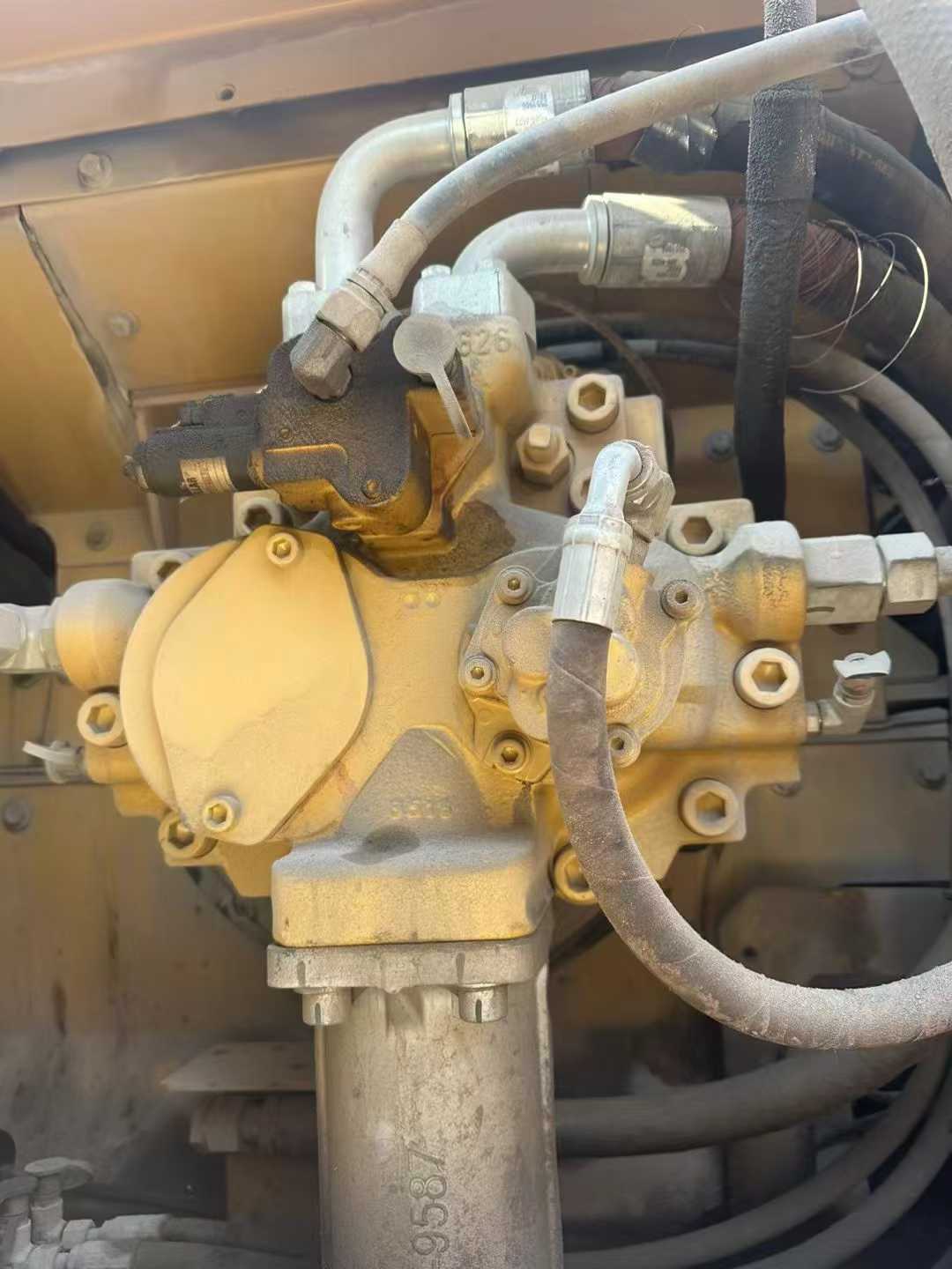 Used Caterpillar 320D Excavator 2018 Model / 6