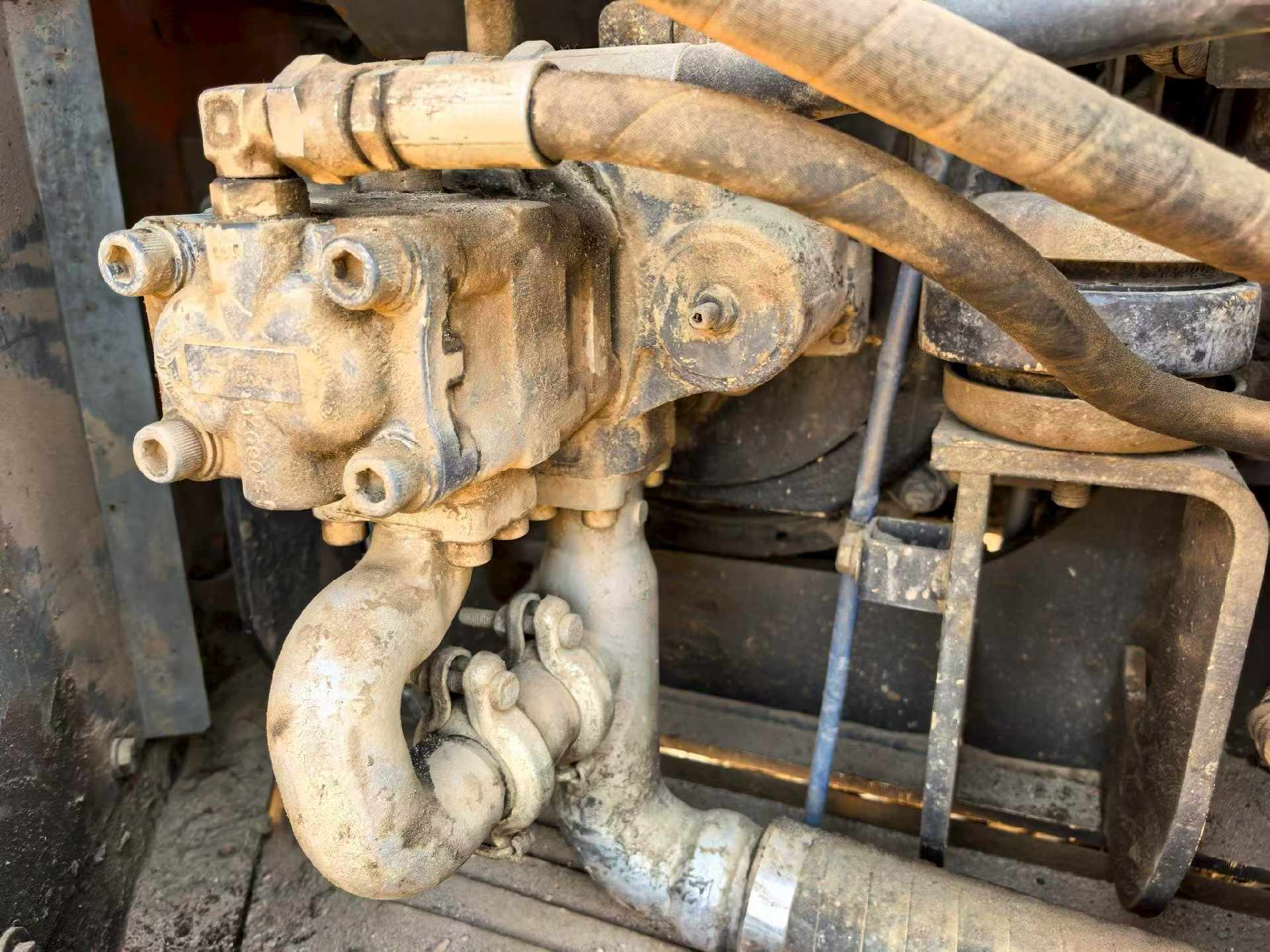 Used Hitachi ZX60-5G Excavator 2015 Model / 5