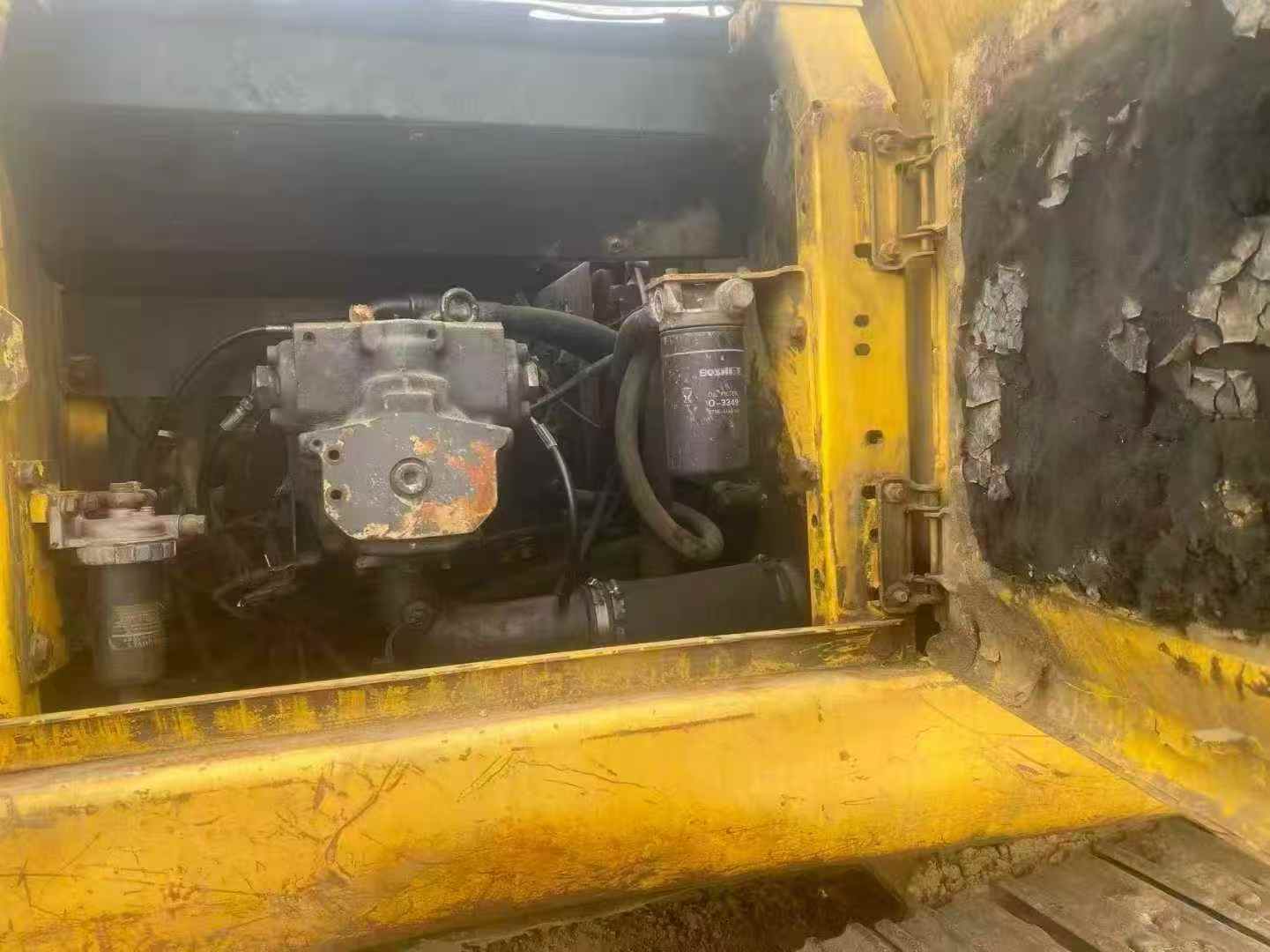 Used Komatsu PC200 Excavator 2016 Model / 2