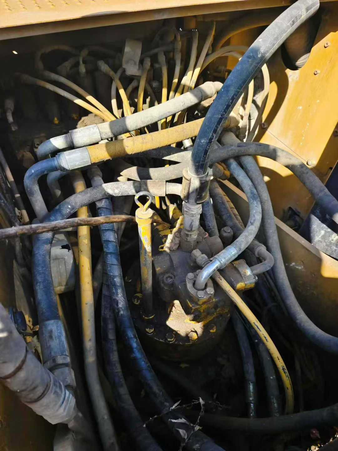 Used Caterpillar 320D Excavator 2011 Model / 9