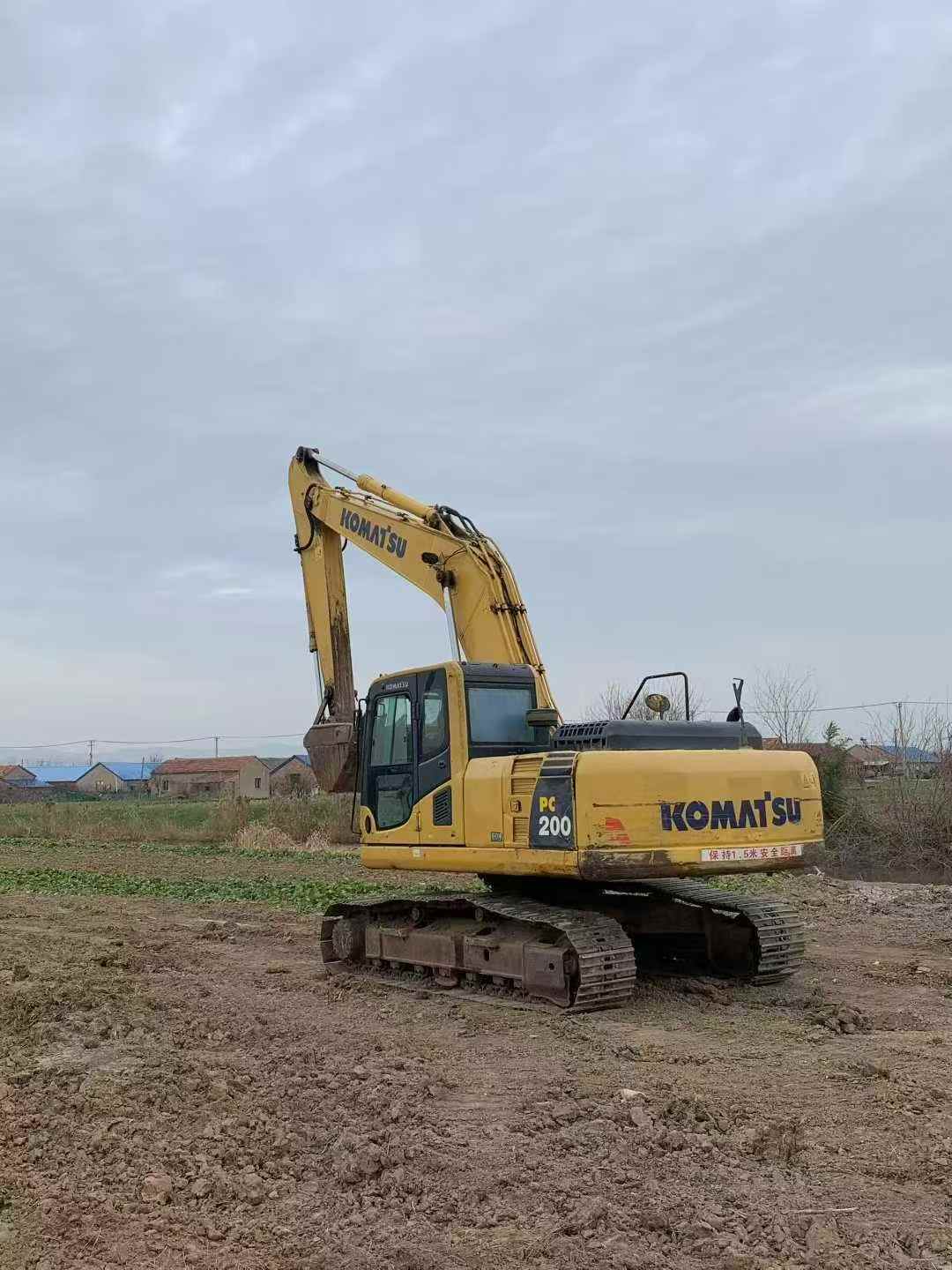 Used Komatsu PC200-8 Excavator 2016 Model / 3