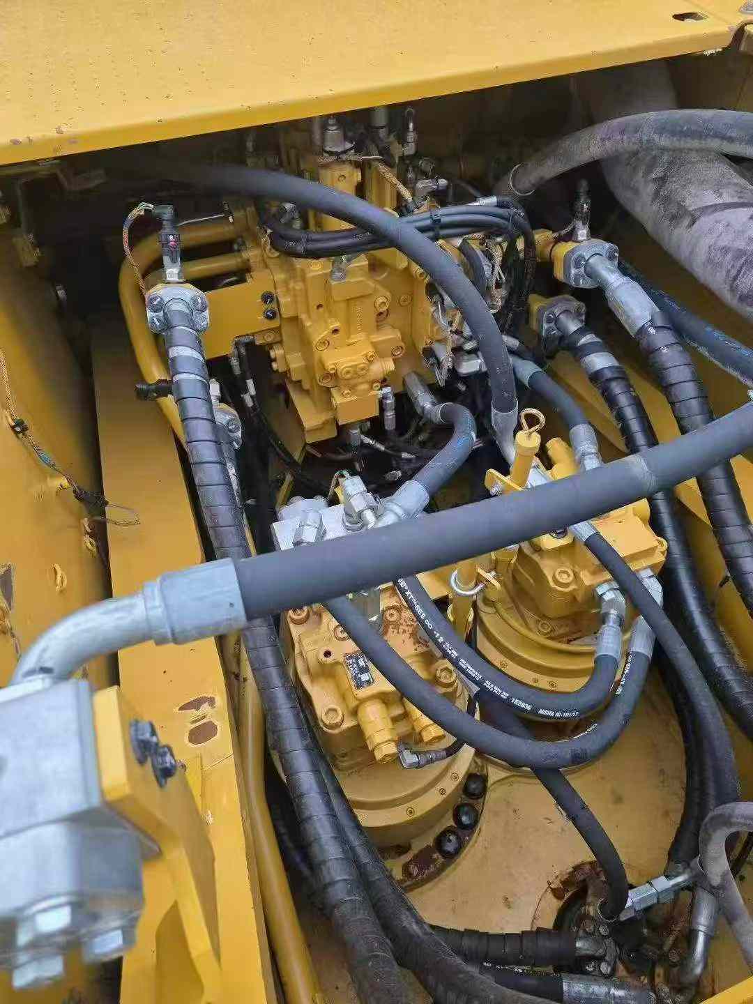 Used Caterpillar CAT355  Excavator 2022 Model / 8