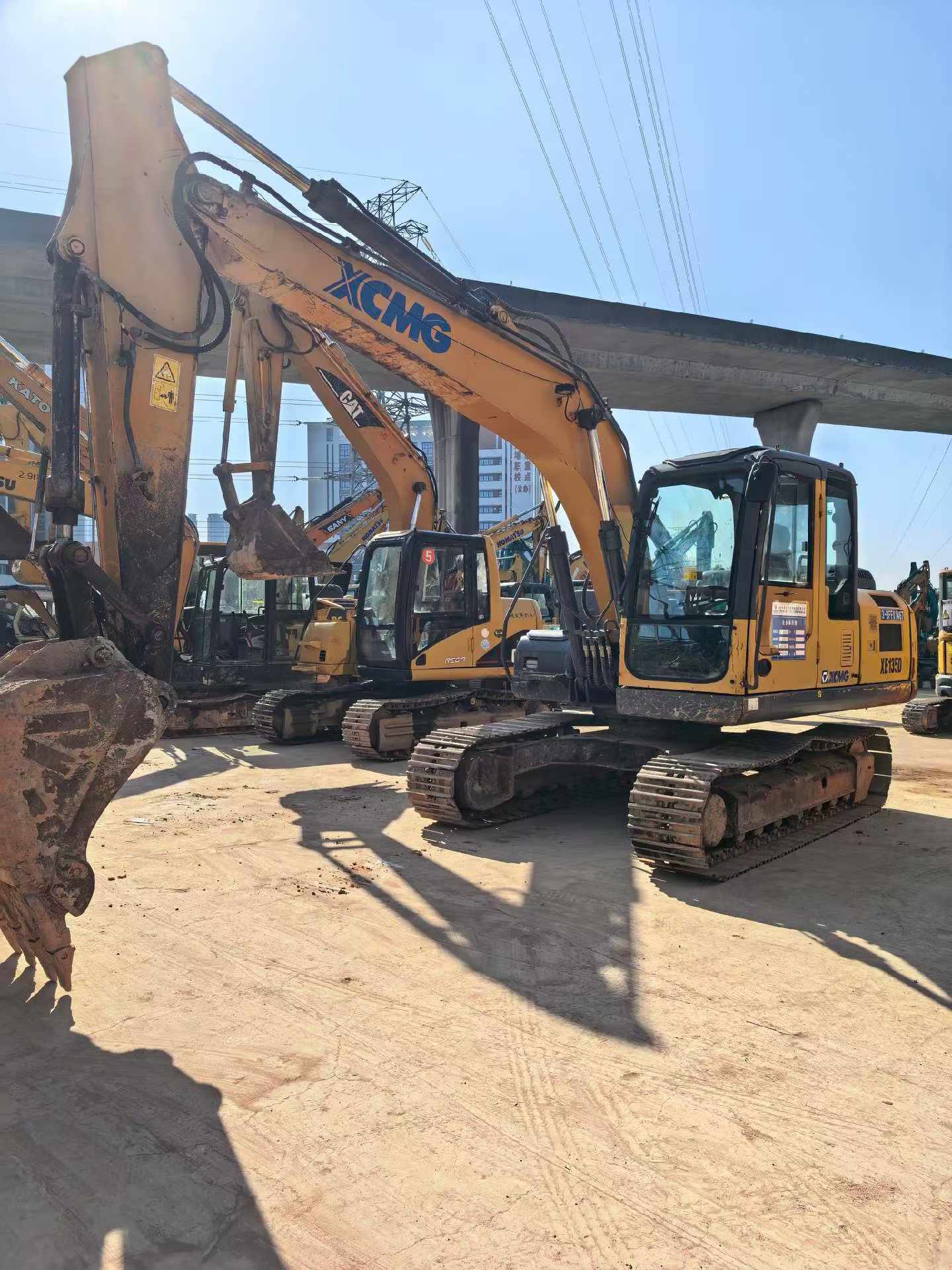 Used XCMG XE135D Excavator 2017 Model / 3