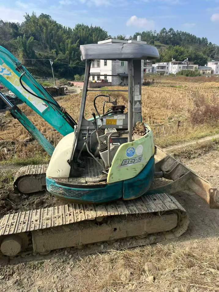 Buy Yanmar B5 Used Excavator / 2 Used Yanmar B5 Excavator 2016 Model / 2