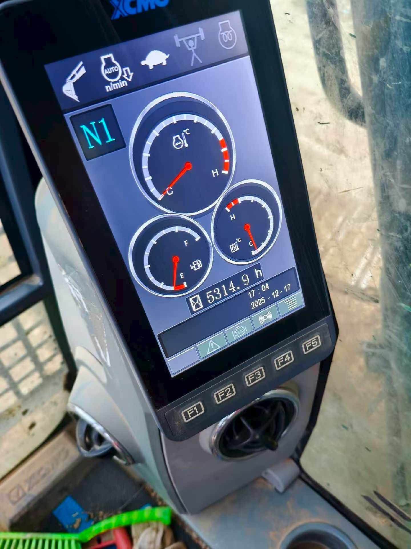 Used XCMG XE205DA Excavator 2021 Model / 8