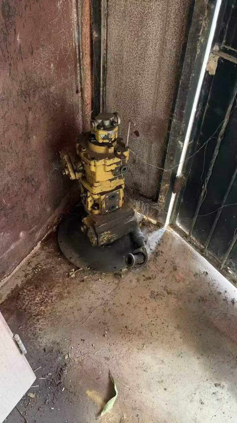 Used Caterpillar CT20 Excavator 2016 Model / 8