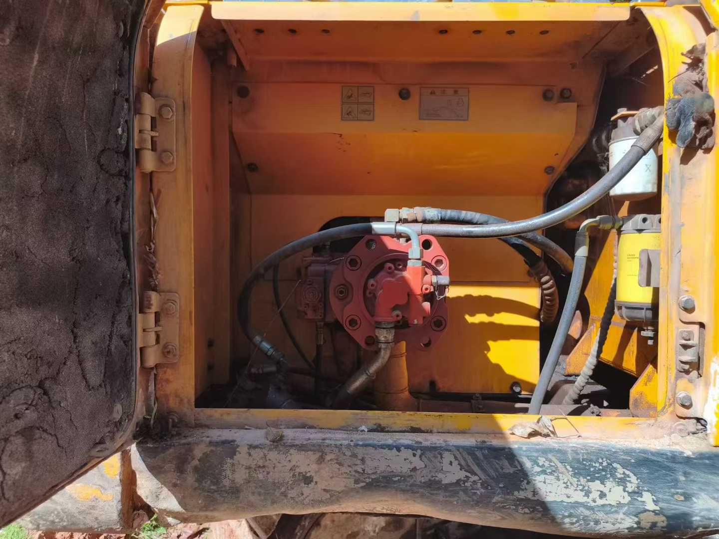 Used Hyundai R215-7 Excavator 2016 Model / 4