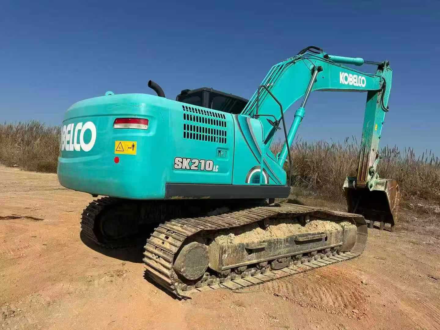 Used Kobelco SK210 Excavator 2022 Model / 2