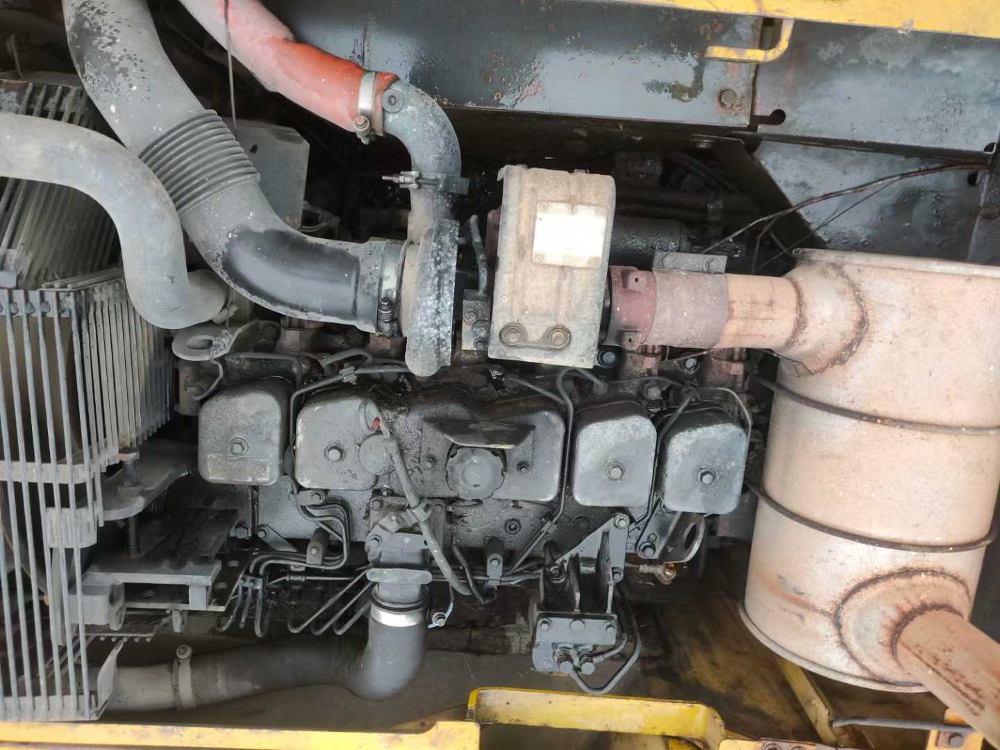 Used Komatsu PW200-7 Excavator 2016 Model / 3