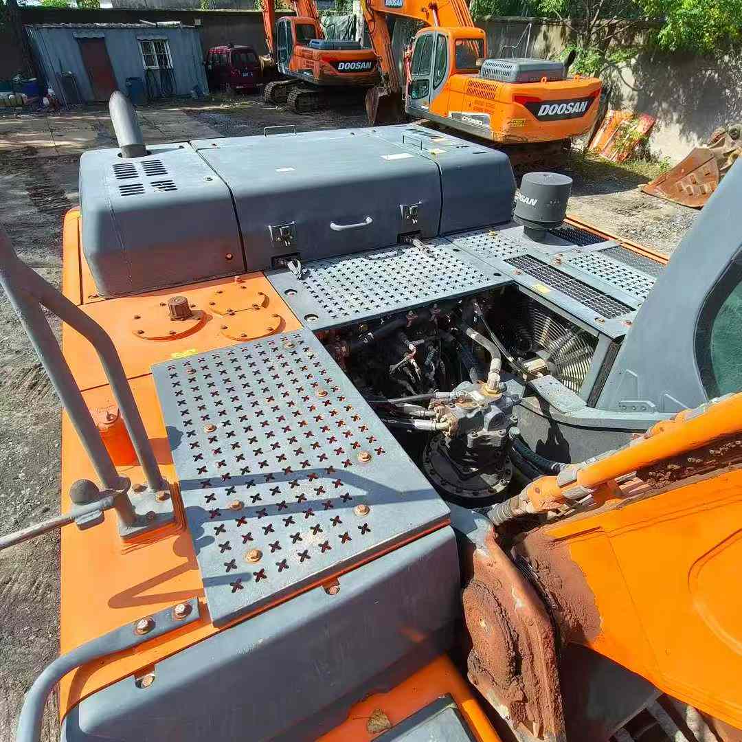 Used Doosan DX80 Excavator 2020 Model / 9