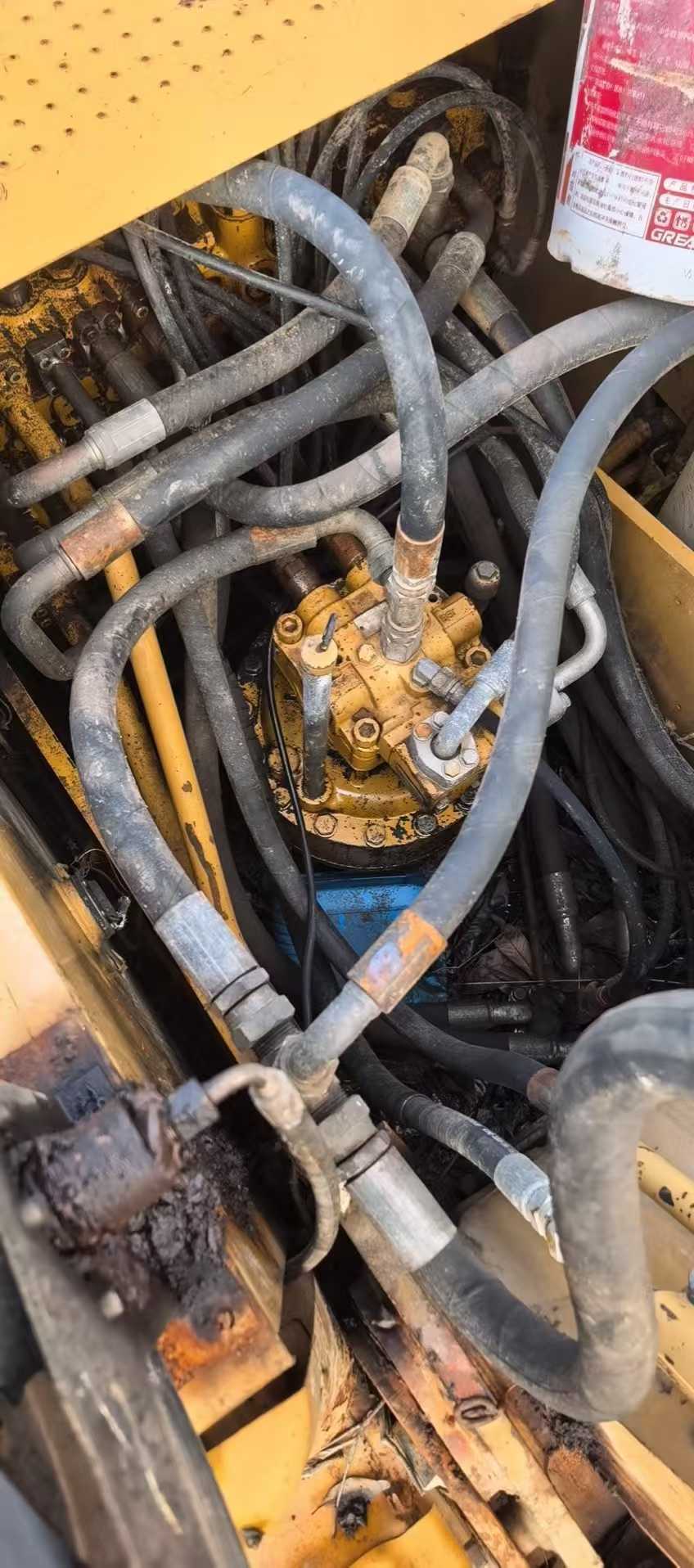 Used Komatsu WA320 Excavator 2016 Model / 7