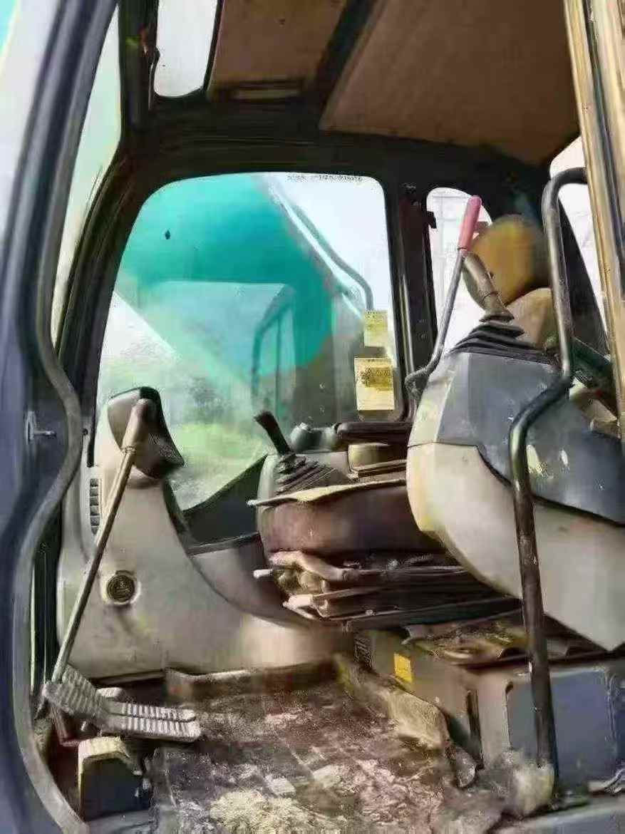 Used Kobelco SK210 Excavator 2016 Model / 6