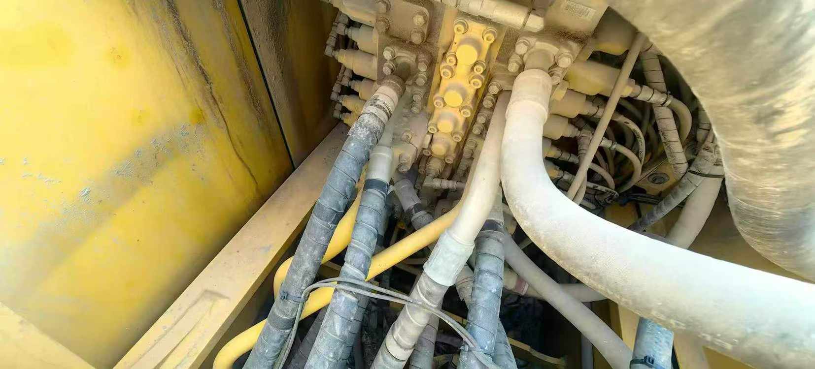 Used Komatsu PC210 Excavator 2018 Model / 5