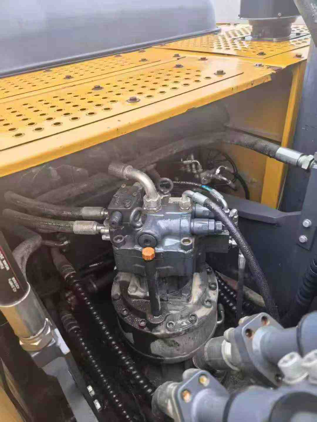 Used XCMG XE215 Excavator 2021 Model / 7