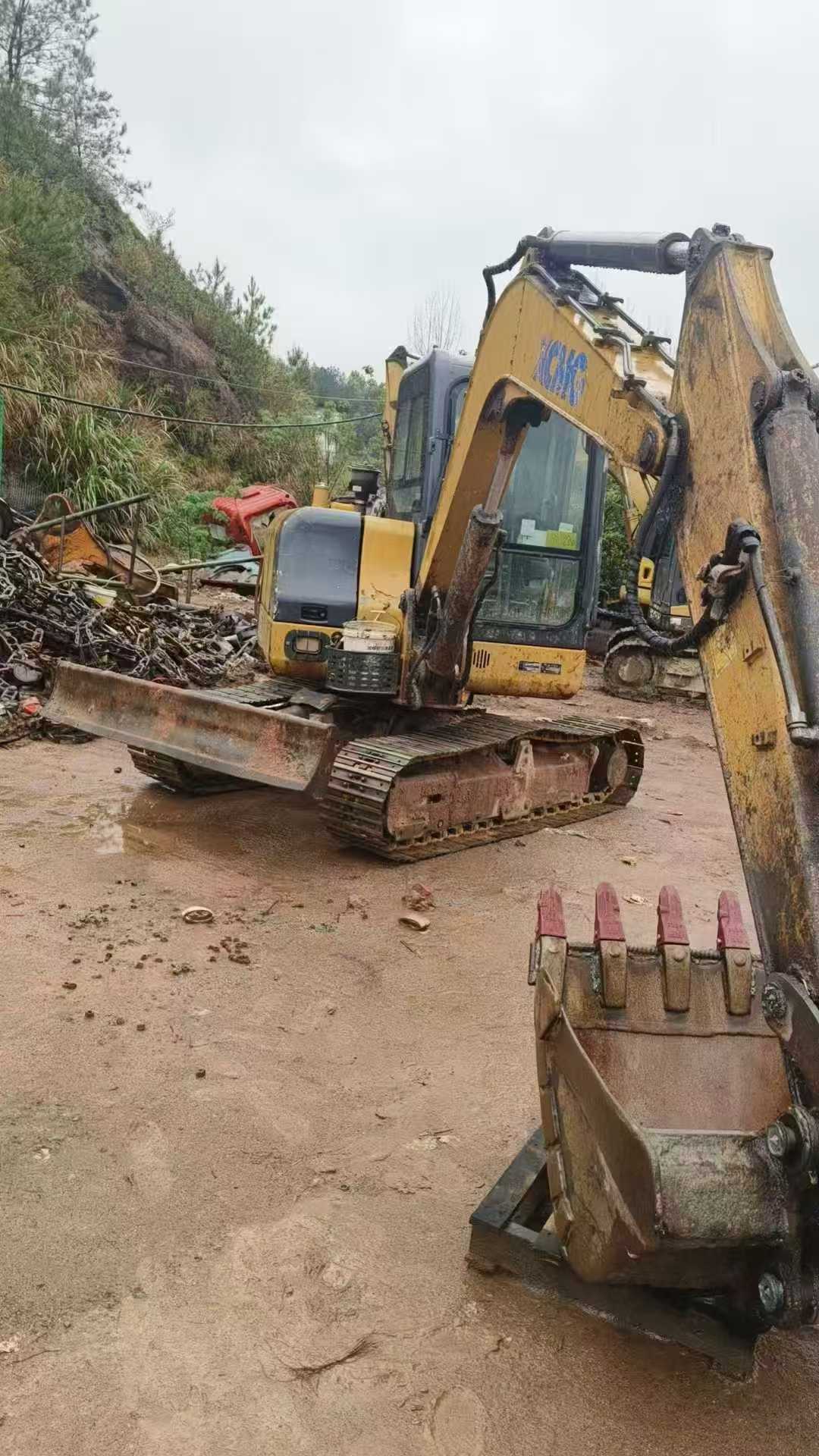 Used XCMG LW280 Excavator 2018 Model / 3