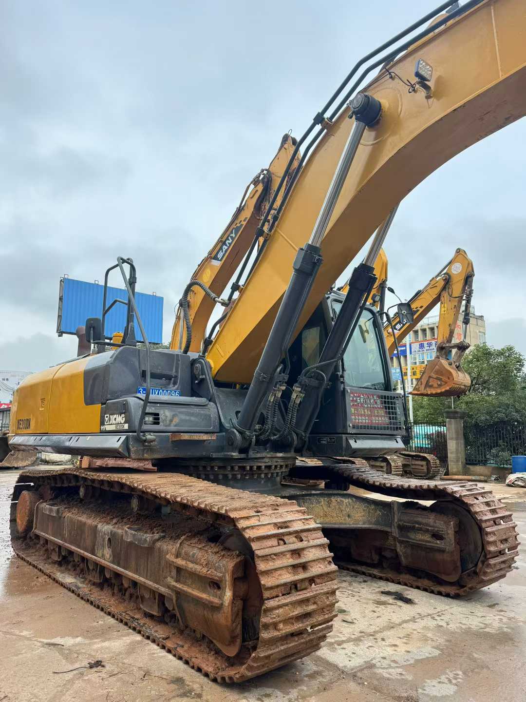 Used XCMG XE80D Excavator 2021 Model / 6