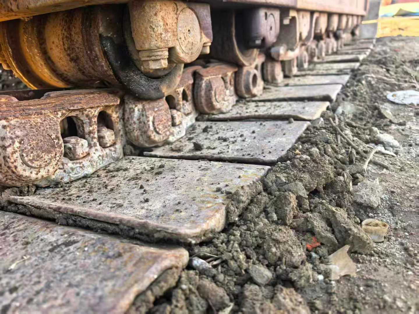 Used Komatsu PW200-7 Excavator 2016 Model / 3