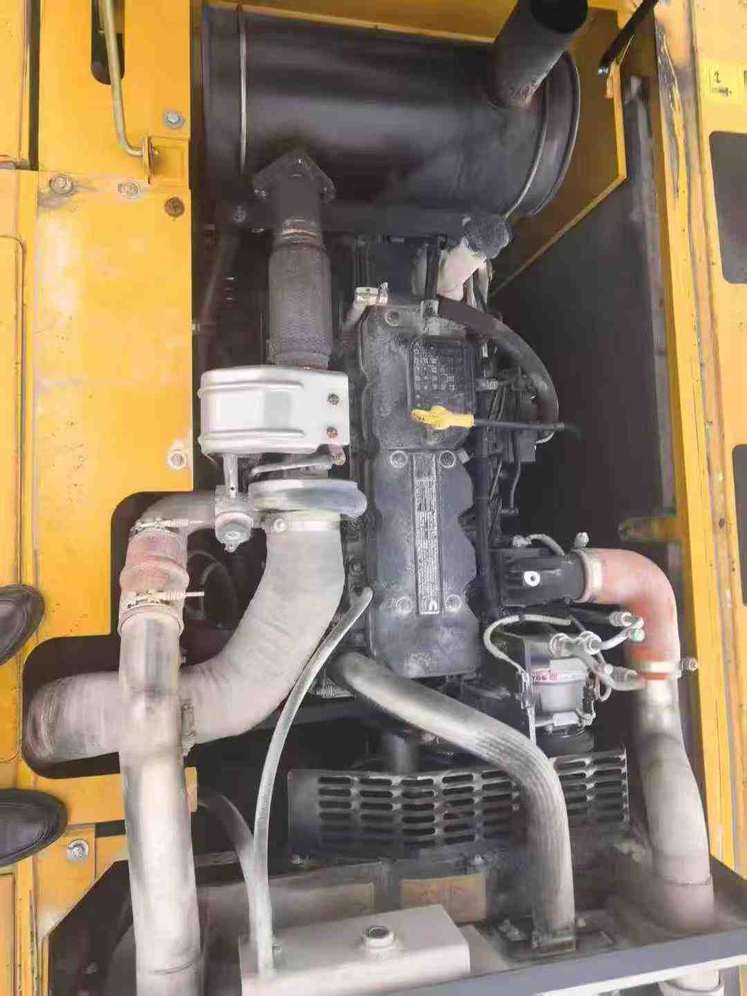 Used XCMG XE215 Excavator 2021 Model / 3