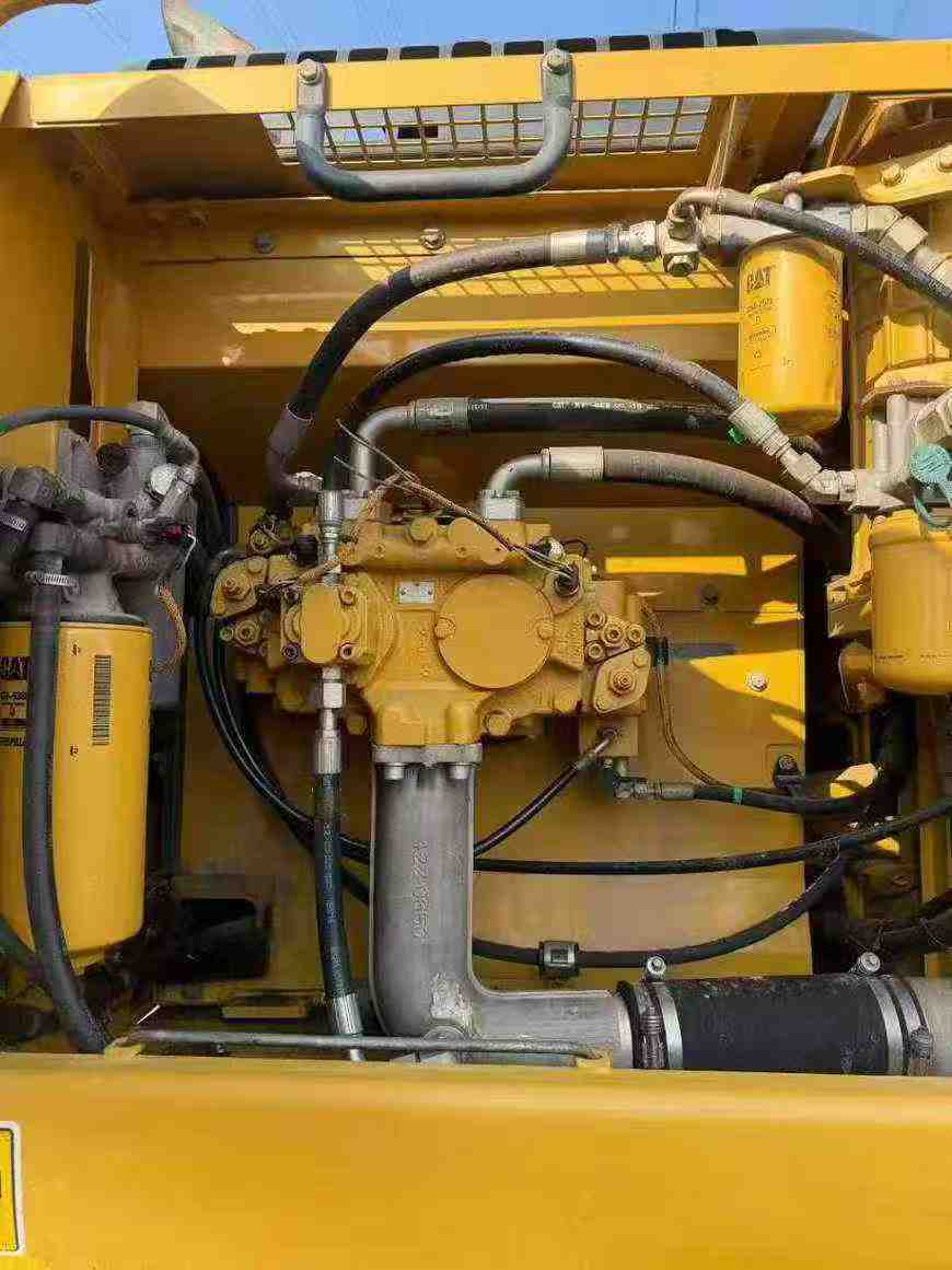 Used Caterpillar 330L Excavator 2018 Model / 3